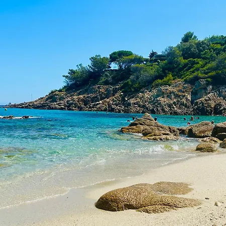 Les Restanques Vue Capucines 1057 *