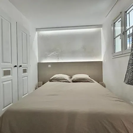 Les Restanques Vue Capucines 1057 *